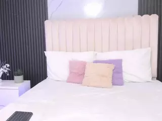 TiffanyJaccksonn's Live Sex Cam Show