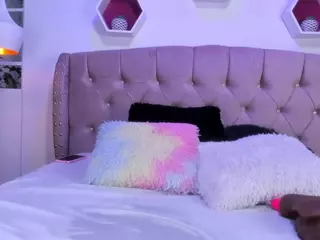 ZoeHilton's Live Sex Cam Show