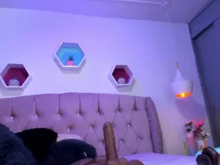 ZoeHilton's Live Sex Cam Show