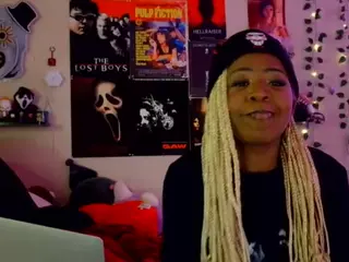 FunSized Doll's Live Sex Cam Show