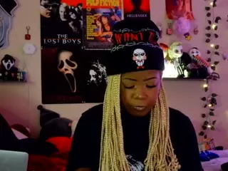 FunSized Doll's Live Sex Cam Show