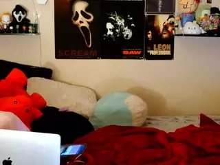 FunSized Doll's Live Sex Cam Show