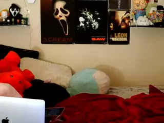 FunSized Doll's Live Sex Cam Show