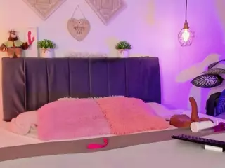 aihnoa-split's Live Sex Cam Show