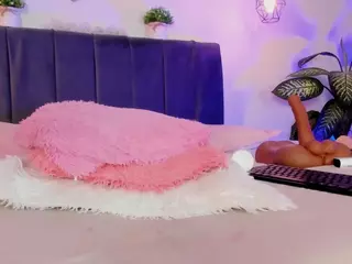 aihnoa-split's Live Sex Cam Show