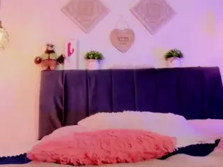 aihnoa-split's Live Sex Cam Show