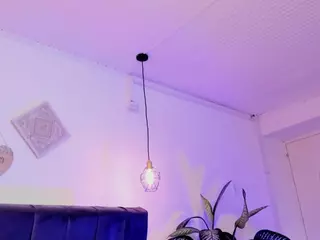 aihnoa-split's Live Sex Cam Show