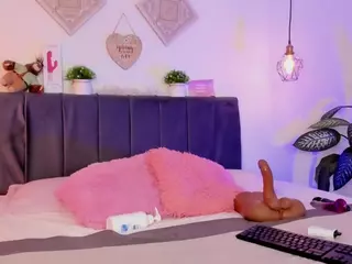 aihnoa-split's Live Sex Cam Show