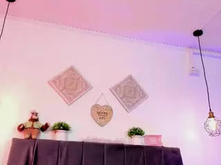 aihnoa-split's Live Sex Cam Show