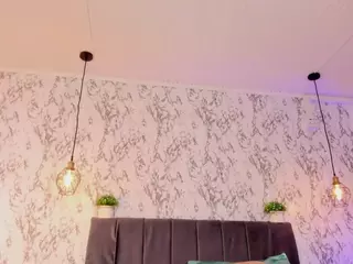 aihnoa-split's Live Sex Cam Show