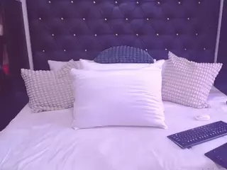 TaboodirtyLove's Live Sex Cam Show