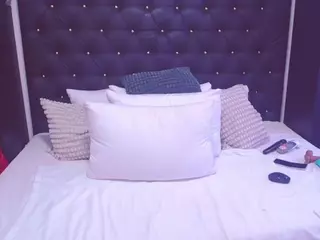 TaboodirtyLove's Live Sex Cam Show