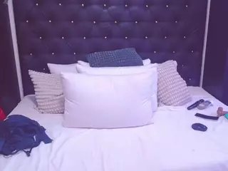 TaboodirtyLove's Live Sex Cam Show