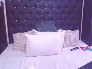 TaboodirtyLove's Live Sex Cam Show