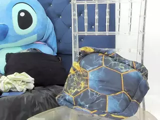 Raquel Ucros's Live Sex Cam Show