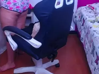 Little_Flower4U's Live Sex Cam Show