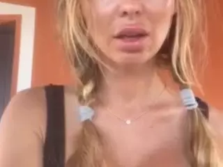 LeMilf's Live Sex Cam Show