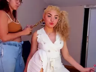 ScarlettDuran's Live Sex Cam Show