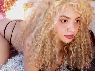 ScarlettDuran's Live Sex Cam Show