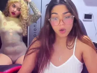 ScarlettDuran's Live Sex Cam Show
