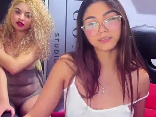 ScarlettDuran's Live Sex Cam Show