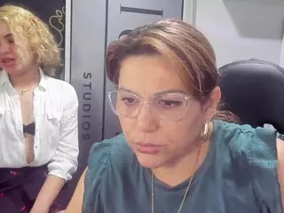 ScarlettDuran's Live Sex Cam Show