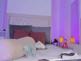 ..AriDelight..'s Live Sex Cam Show
