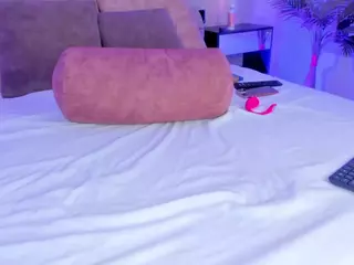 ..AriDelight..'s Live Sex Cam Show