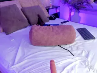 ..AriDelight..'s Live Sex Cam Show