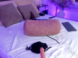 ..AriDelight..'s Live Sex Cam Show