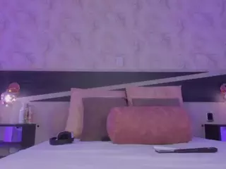 ..AriDelight..'s Live Sex Cam Show