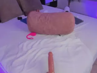 ..AriDelight..'s Live Sex Cam Show