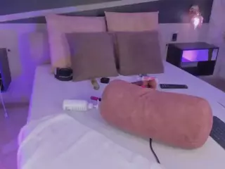 ..AriDelight..'s Live Sex Cam Show