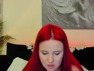 MikaFyre's Live Sex Cam Show