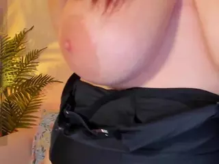 MikaFyre's Live Sex Cam Show