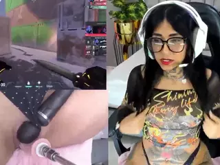GreiceGames's Live Sex Cam Show