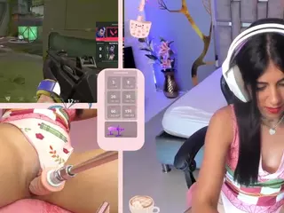 GreiceGames's Live Sex Cam Show