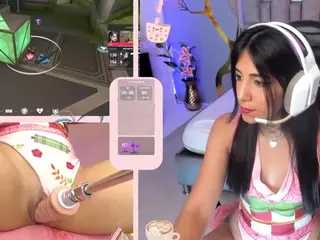 GreiceGames's Live Sex Cam Show