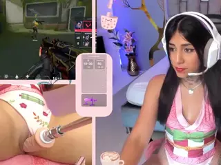 GreiceGames's Live Sex Cam Show