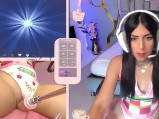 GreiceGames's Live Sex Cam Show
