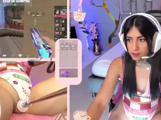 GreiceGames's Live Sex Cam Show