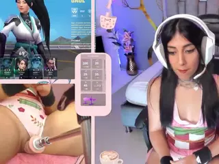 GreiceGames's Live Sex Cam Show