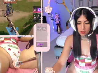 GreiceGames's Live Sex Cam Show