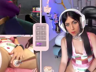 GreiceGames's Live Sex Cam Show