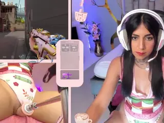 GreiceGames's Live Sex Cam Show