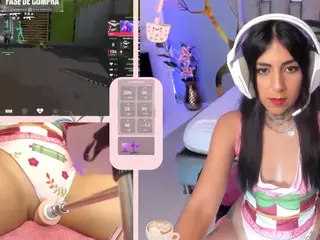 GreiceGames's Live Sex Cam Show