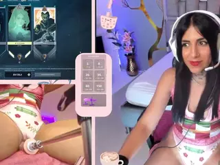 GreiceGames's Live Sex Cam Show
