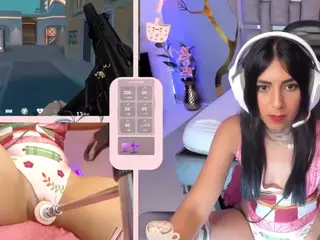 GreiceGames's Live Sex Cam Show