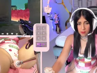 GreiceGames's Live Sex Cam Show