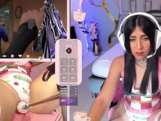 GreiceGames's Live Sex Cam Show